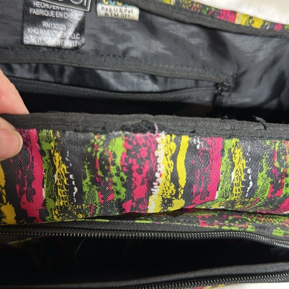 Coogi Backpack Messenger Bag (Carry on Colorful-Hard to find) - Picture 11 of 13